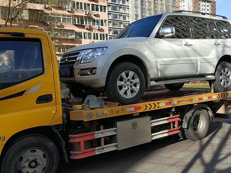 佳木斯汽車雪地困境救援：專業團隊為您雪中送炭