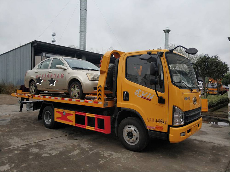 伊春市鐵力市汽車雪地困境救援：專業服務，助您安全脫困